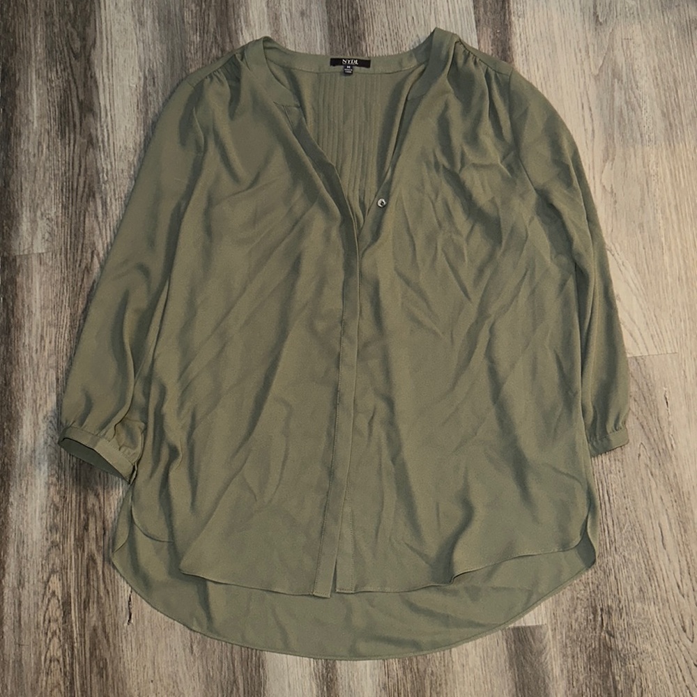 Not your daughters jeans NYDJ pinktuck blouse 3/4 sleeve size medium